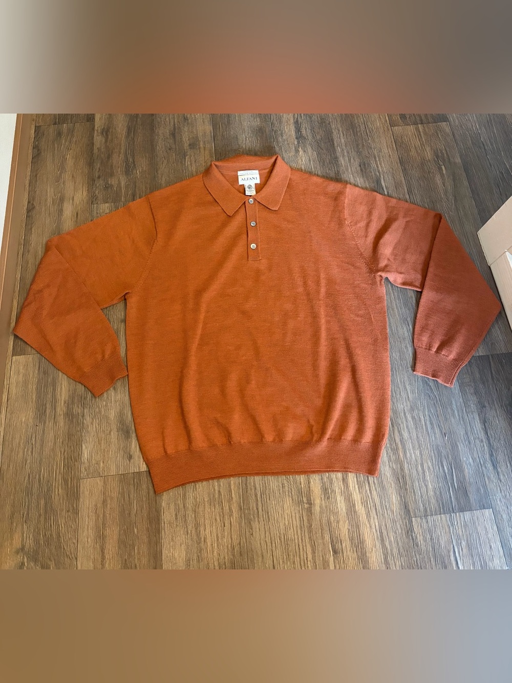 Men’s Alfani 100% Extra Fine Italian Merino Wool Classic Orange Sweater SZ Large